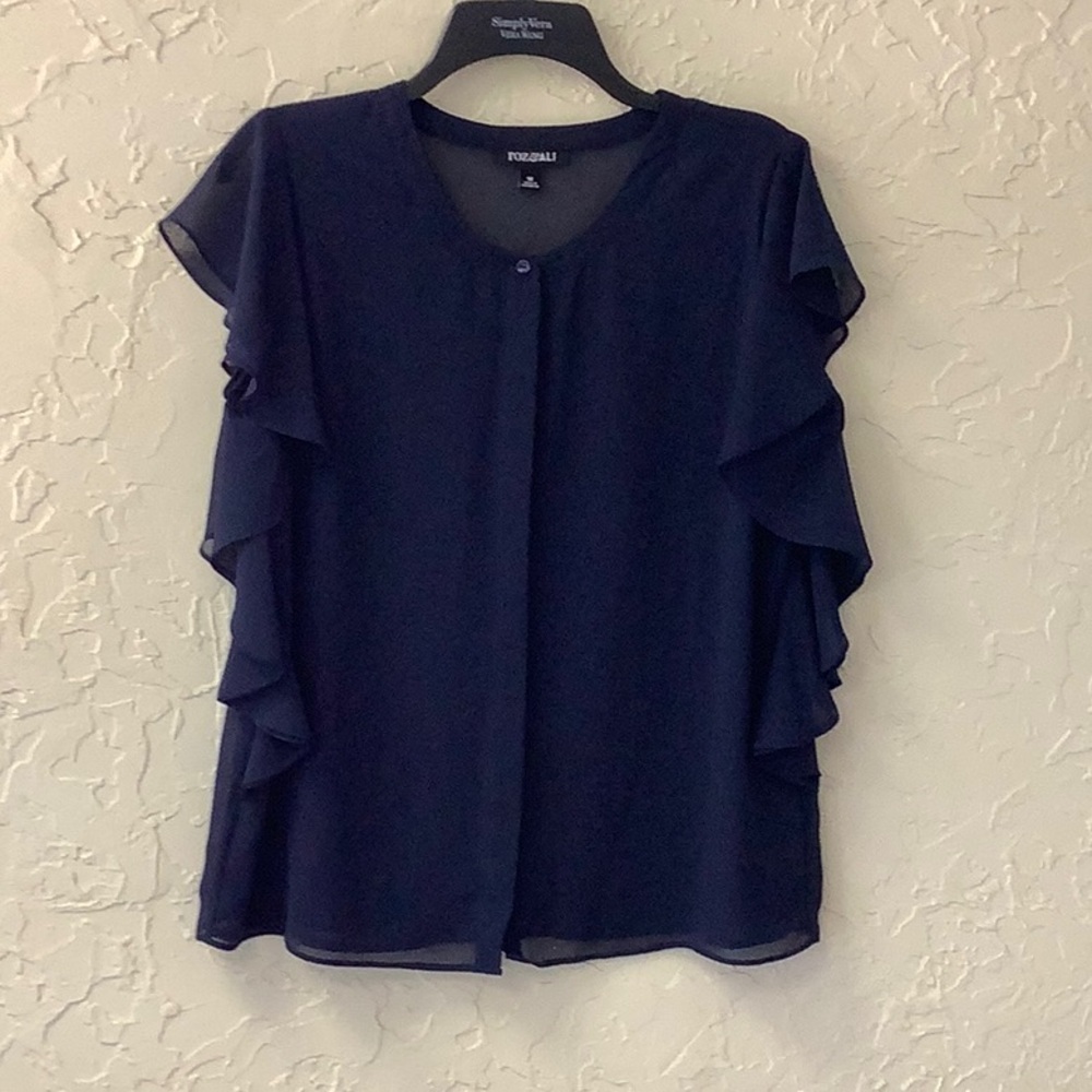 Feminine ruffled sleeve blouse
